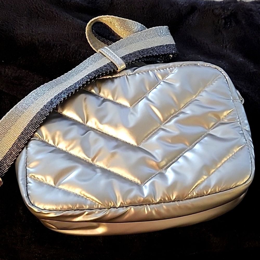 CROSSBODY BAG